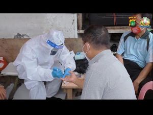 Begini Cara Polisi di Jakpus Cegah COVID: Mobile Testing-Delivery Isoman