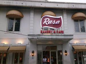 10 Destinasi Wisata Kuliner di Bandung yang Wajib Anda Coba