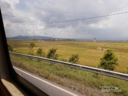 13 Jam yang Menyenangkan Bersama dTraveler