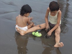 3 Pantai di Tegal untuk Piknik Bersama Keluarga