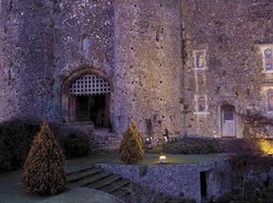 4 Hotel Kastil Paling Keren di Eropa