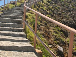 Ada Danau Ajaib Tiga Warna di Bumi Ende