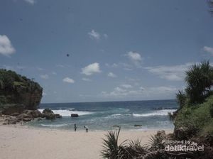 Ada Loh Pantai Ngeden di Yogyakarta