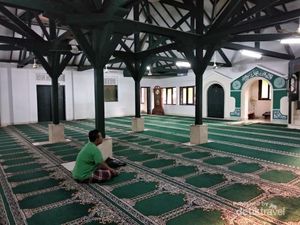 Ada Masjid Berumur Ratusan Tahun di Manggarai