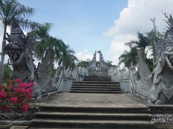 Ada Mitos Naga di Ibu Kota baru