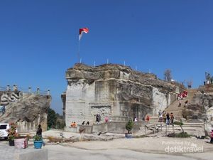 Ada Yang Baru di Tebing Breksi Yogyakarta