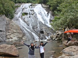 Air Terjun di Sumbar Ini Dulunya Tempat Mandi Noni Belanda