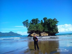 Air Terjun Grobogan Sewu di Trenggalek Konon Bikin Awet Muda