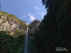 Air Terjun Pancaro Rayo, si Cantik dari Jambi