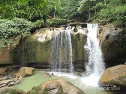 Air Terjun Pelangi yang Tersembunyi di Sumut