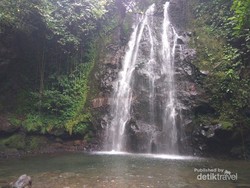 Air Terjun Super Jernih di Bogor