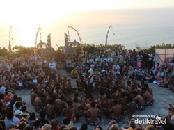 Akhir Pekan di Bali, Jangan Lupa Lihat Tari Kecak