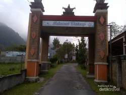 Akhir Pekan, Enaknya Berendam Air Panas di Kaki Gunung Sibayak