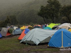 Akhir Pekan Ini, Yuk Kemping Asyik di Pondok Saladah