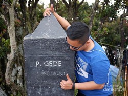 Akhir Pekan, Siap-siap Mendaki Gunung Gede Yuk!