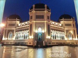 Al Mashun, Masjid Tua Antik dan Cantik di Medan