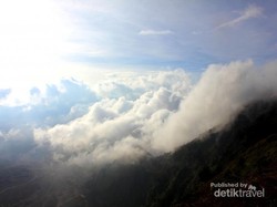 Alam Kahyangan dari Puncak B29 di Lumajang