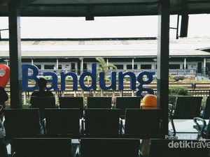 Alun-alun Bandung Selalu Cantik, Ini Alasannya