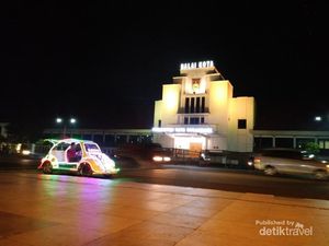 Alun-alun Lapangan Dr Murjani, Pusat Wisata Malam Banjarbaru