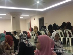 Asyiknya Buka Puasa di Masjid Sultan, Singapura