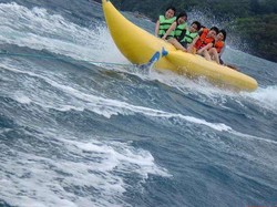 Asyiknya Long Weekend di Pantai Pangandaran, Jawa Barat