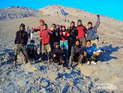 Asyiknya Mendaki Gunung Merapi
