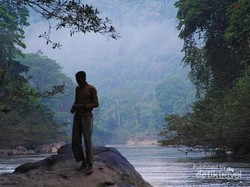 Asyiknya Menyusuri Sungai Teunom di Aceh