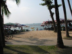 Ayo Liburan ke Pattaya, Bisa Belanja & Main di Pantai