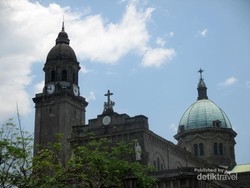 Bangunan Neo-Romanesque Cantik di Filipina