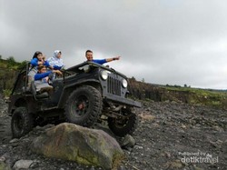 Basah Sambil Teriak-teriak, Semua Ada di Lava Tur Merapi