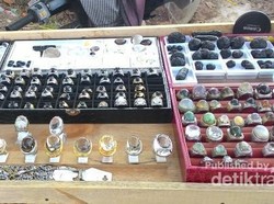 Batu Akik Meteor, Suvenir Khas dari Belitung