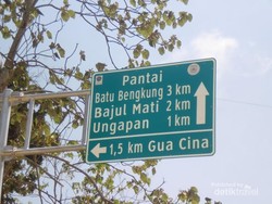 Batu Bekung, Pantai Eksotis di Malang Selatan