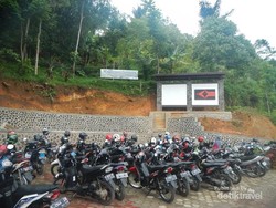 Batu Gamelan, Yang Aneh & Unik di Gunung Padang