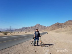Begini Asyiknya Sepedaan di Kota Suci Madinah