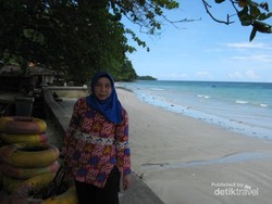 Begini Cantiknya Pemandangan di Pesisir Ambon