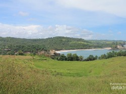 Begini Indahnya Pantai Klayar dari Ketinggian