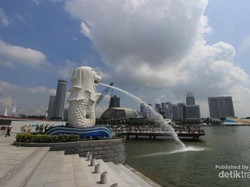 Begini Penampakan Patung Merlion dari Dekat