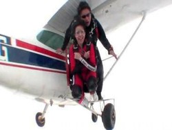 Begini Rasanya Jatuh dari Ketinggian 4.000 Meter!