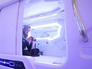 Begini Rasanya Tidur di Hotel Kapsul Bandung