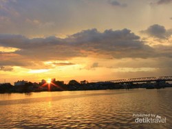 Beginilah Keromantisan Sunset dari Kapuas