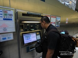 Begitu Mudah Jalan-jalan Naik MRT di Singapura