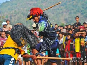 Berdarah-darah, Cara Warga Banjarnegara Meminta Hujan