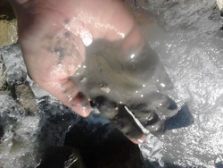 Berlari di Gunung Papandayan Demi Spaghetti Hangat