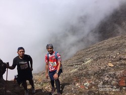 Berlari Hingga Puncak Gunung Tertinggi di Bali