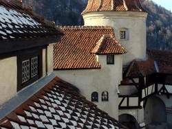 Bertamu ke Kastil Drakula di Rumania