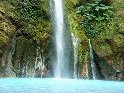 Bertekuk Lutut di 5 Air Terjun Terindah di Indonesia