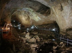 Bertemu Buddha di Gua Hwanseon, Korsel
