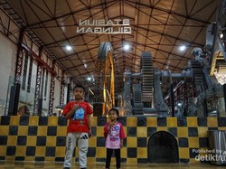 Berwisata ke Bekas Pabrik Gula Kekinian di Karanganyar