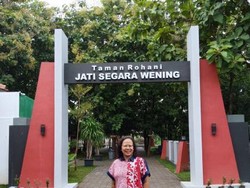 Berziarah ke Taman Rohani di Tengah Kebun Jati