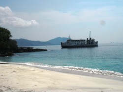 Bias Tugel, Pantai Cantik Tersembunyi di Padang Bai